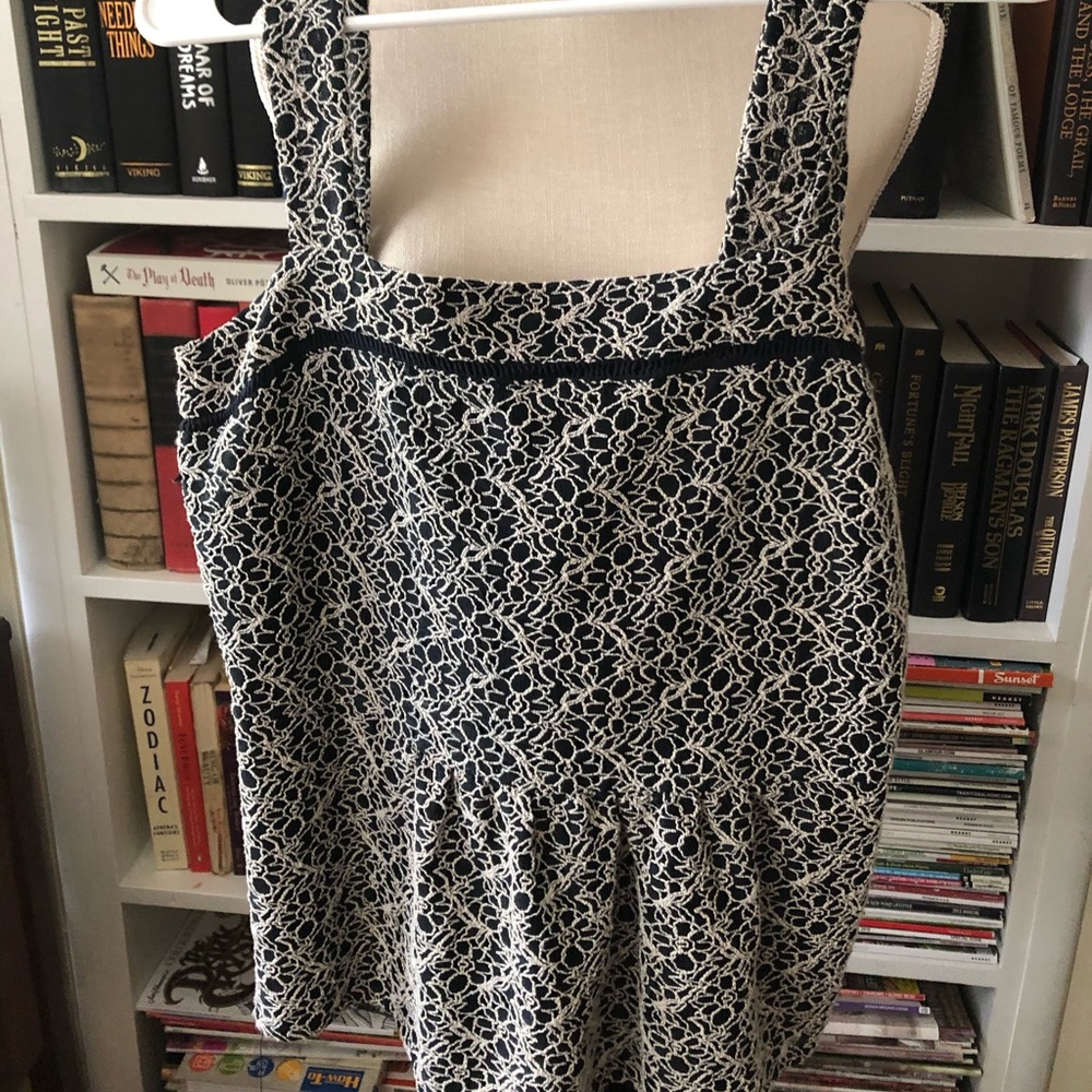 Banana Republic lace top